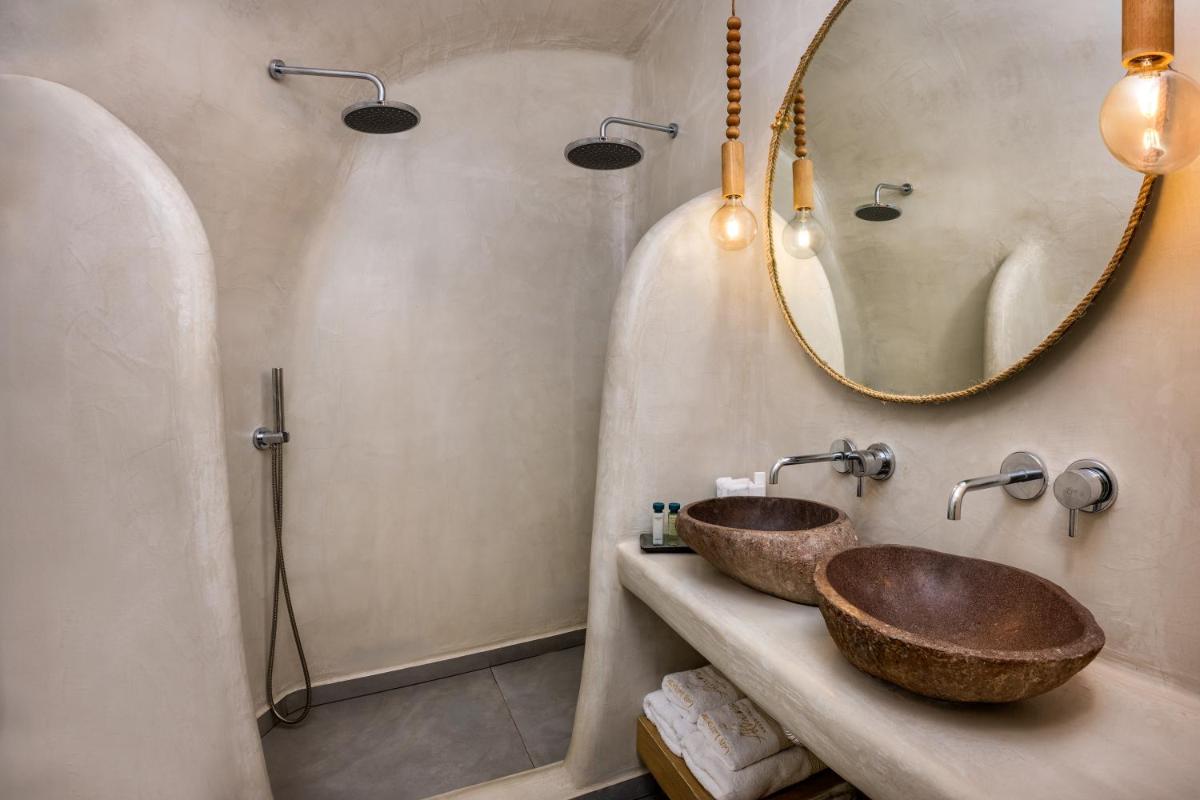 Athina Luxury Suites