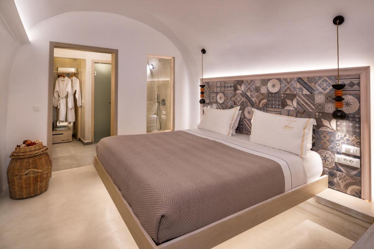 Athina Luxury Suites