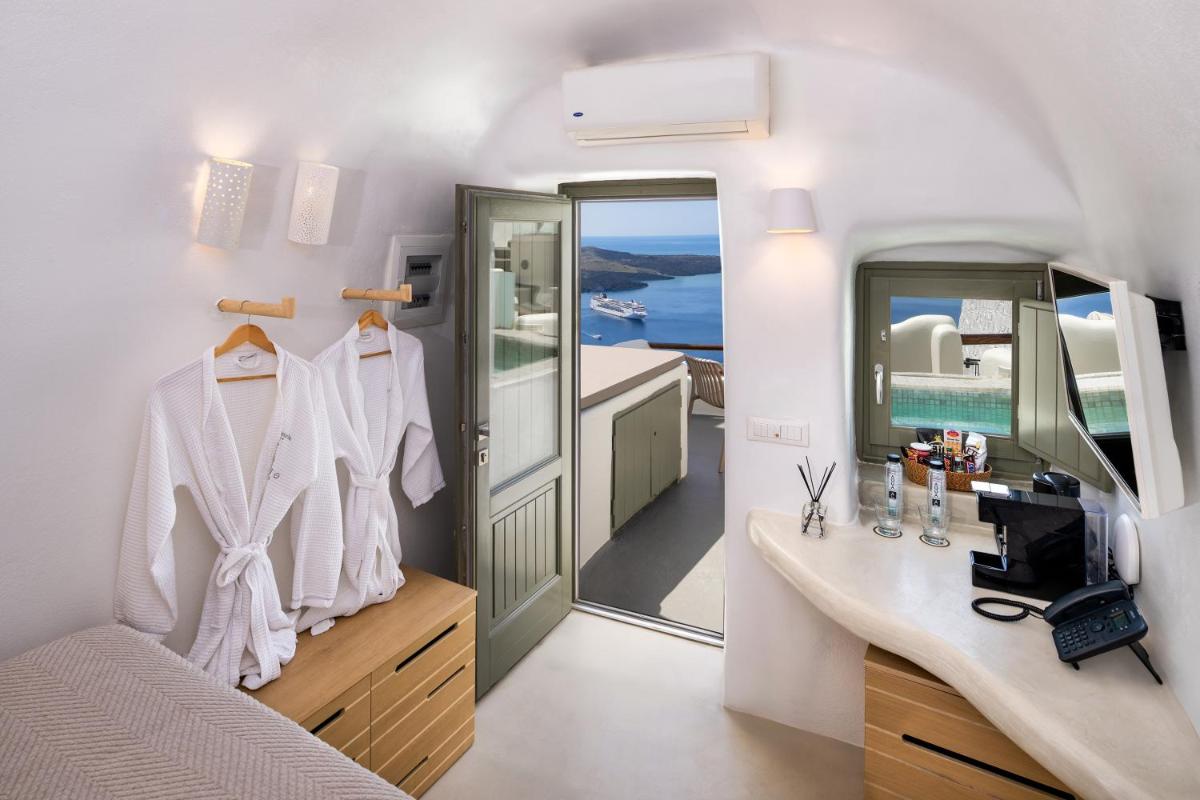 Athina Luxury Suites