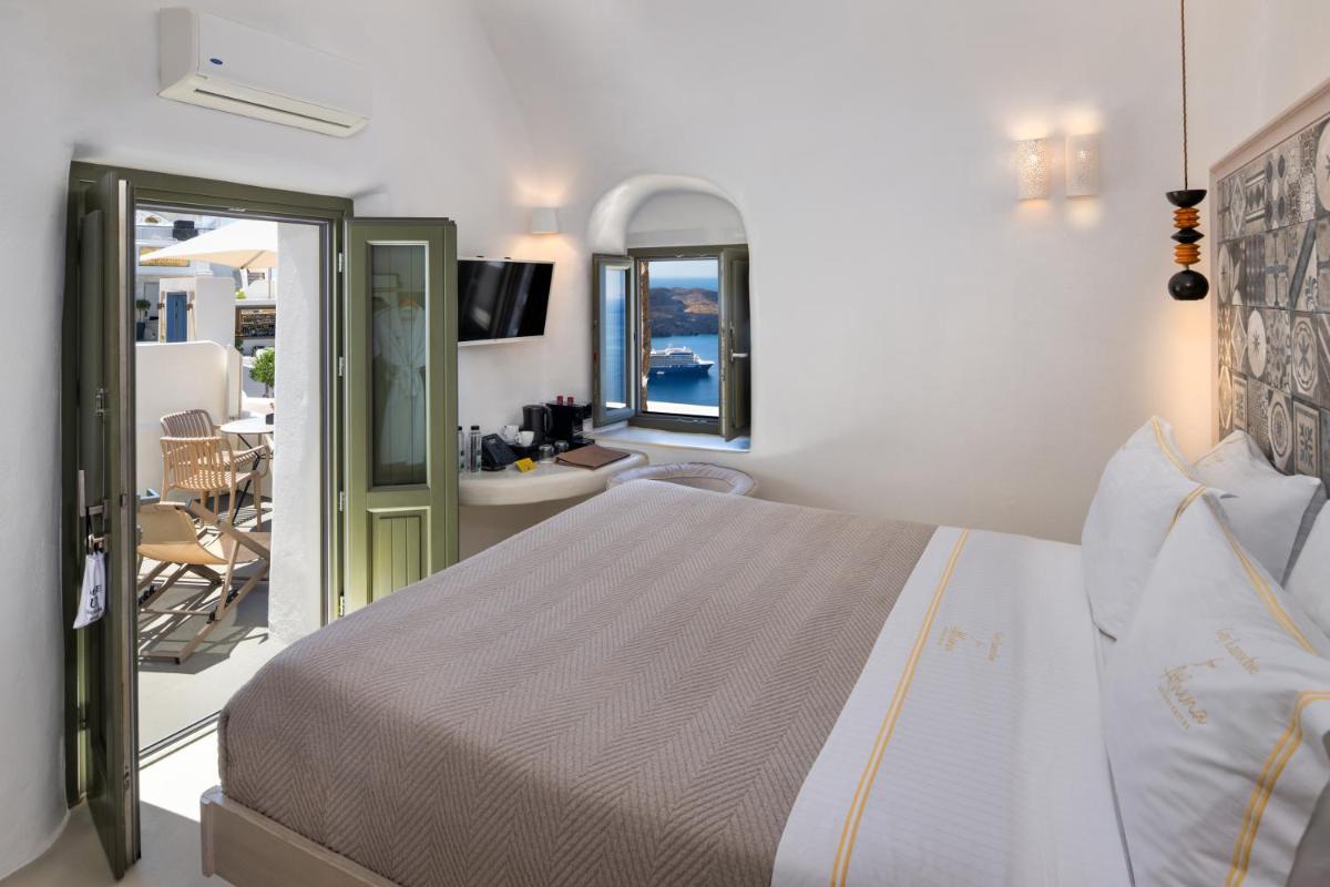 Athina Luxury Suites