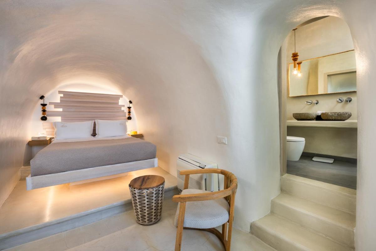 Athina Luxury Suites