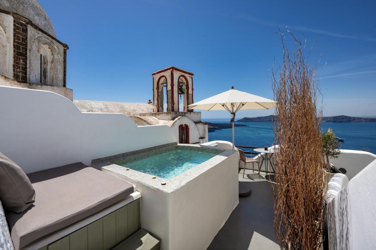 Athina Luxury Suites