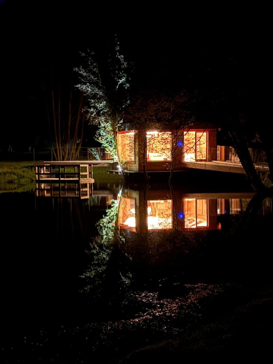 Au Charmant Petit Lac - Ecohotel Parc & Spa