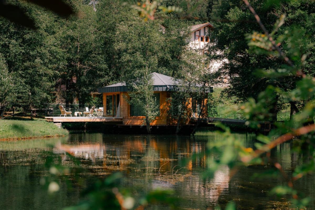 Au Charmant Petit Lac - Ecohotel Parc & Spa