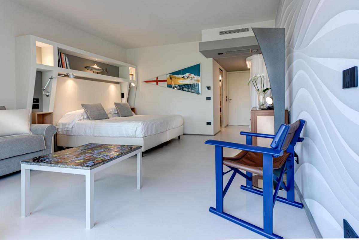 Augustus Hotel & Resort