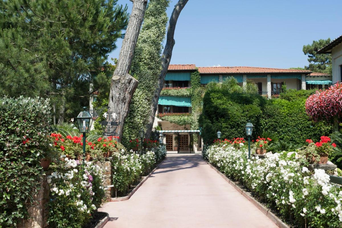 Augustus Hotel & Resort