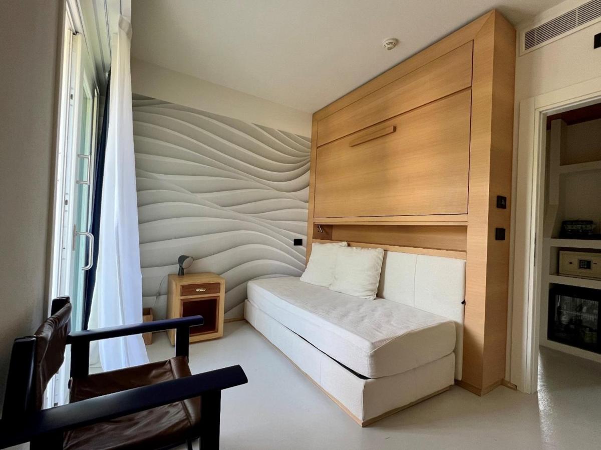 Augustus Hotel & Resort