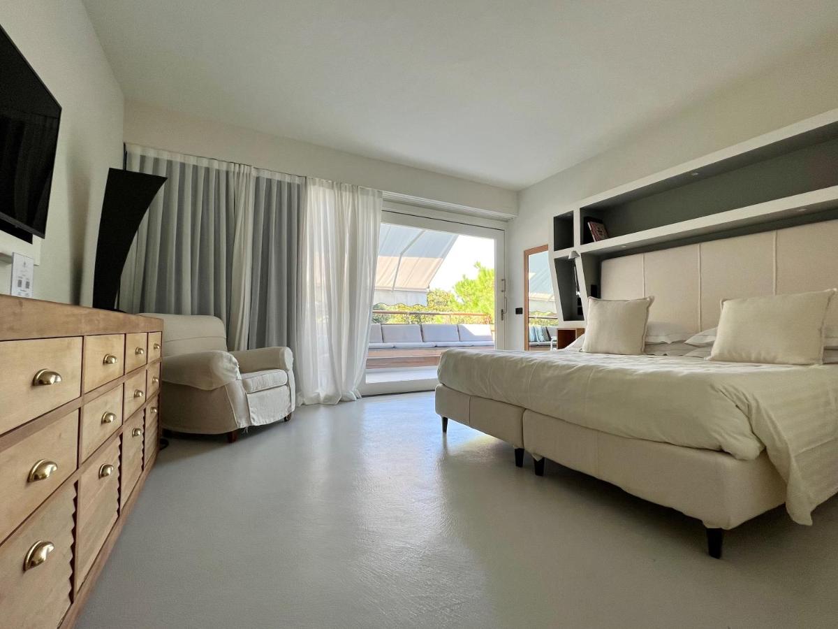 Augustus Hotel & Resort