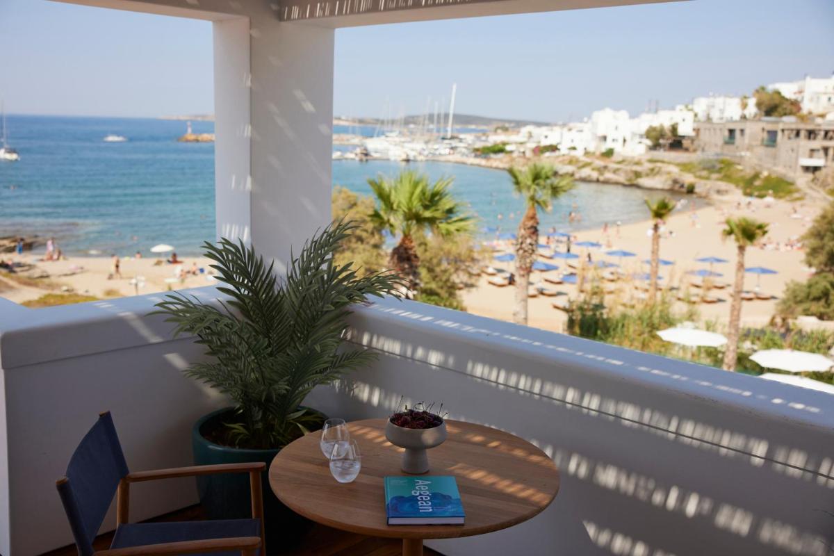 Avant Mar Paros