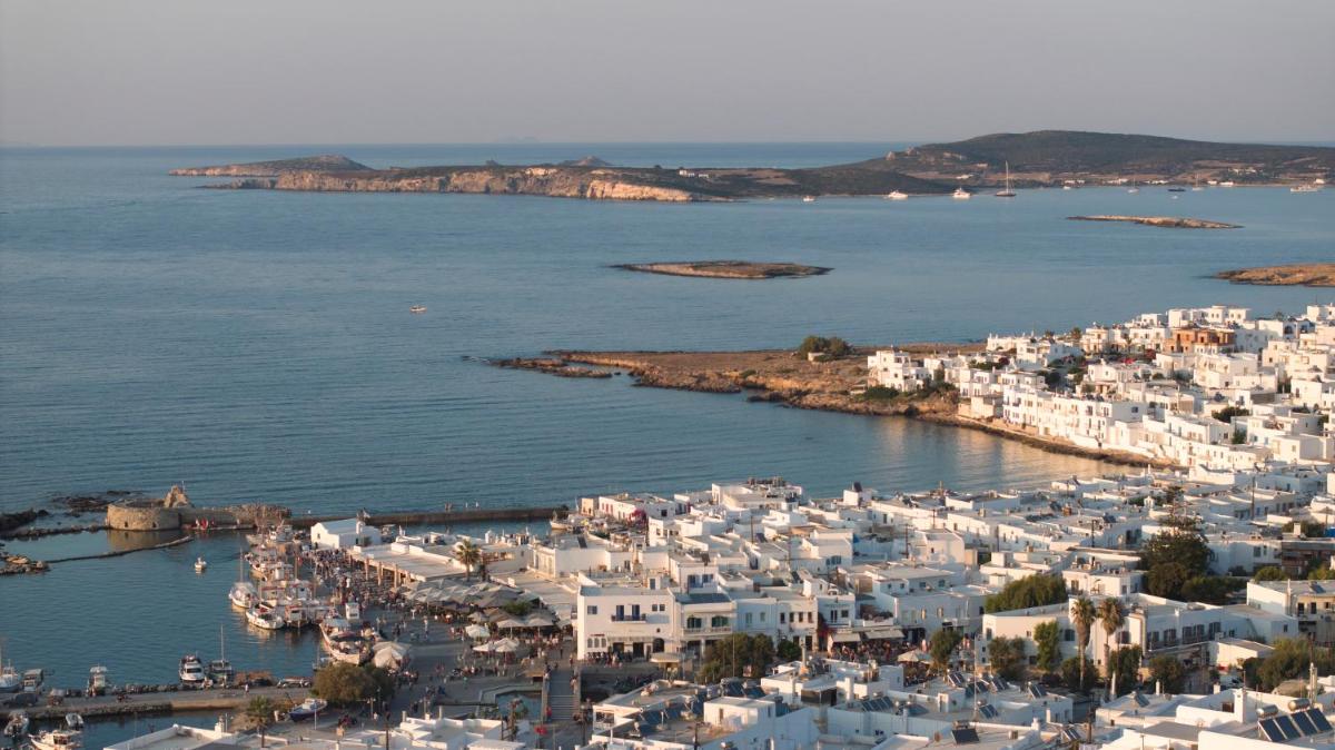 Avant Mar Paros