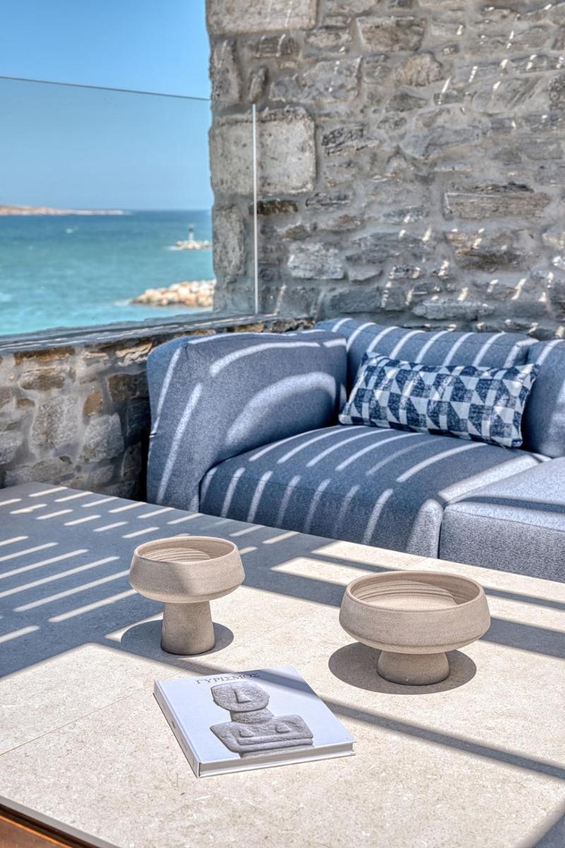 Avant Mar Paros