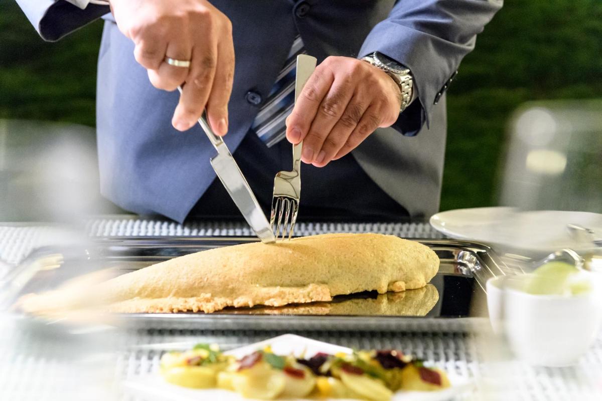 Avaton Luxury Beach Resort - Relais & Chateaux