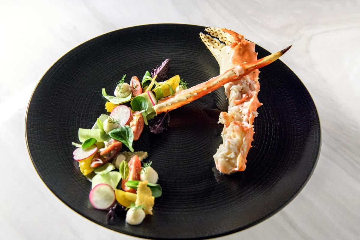 Avaton Luxury Beach Resort - Relais & Chateaux