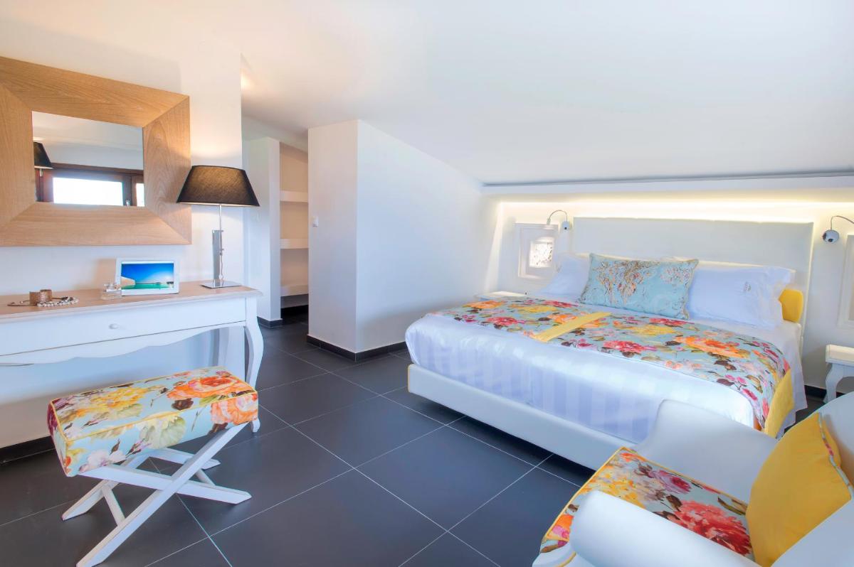 Avaton Luxury Beach Resort - Relais & Chateaux