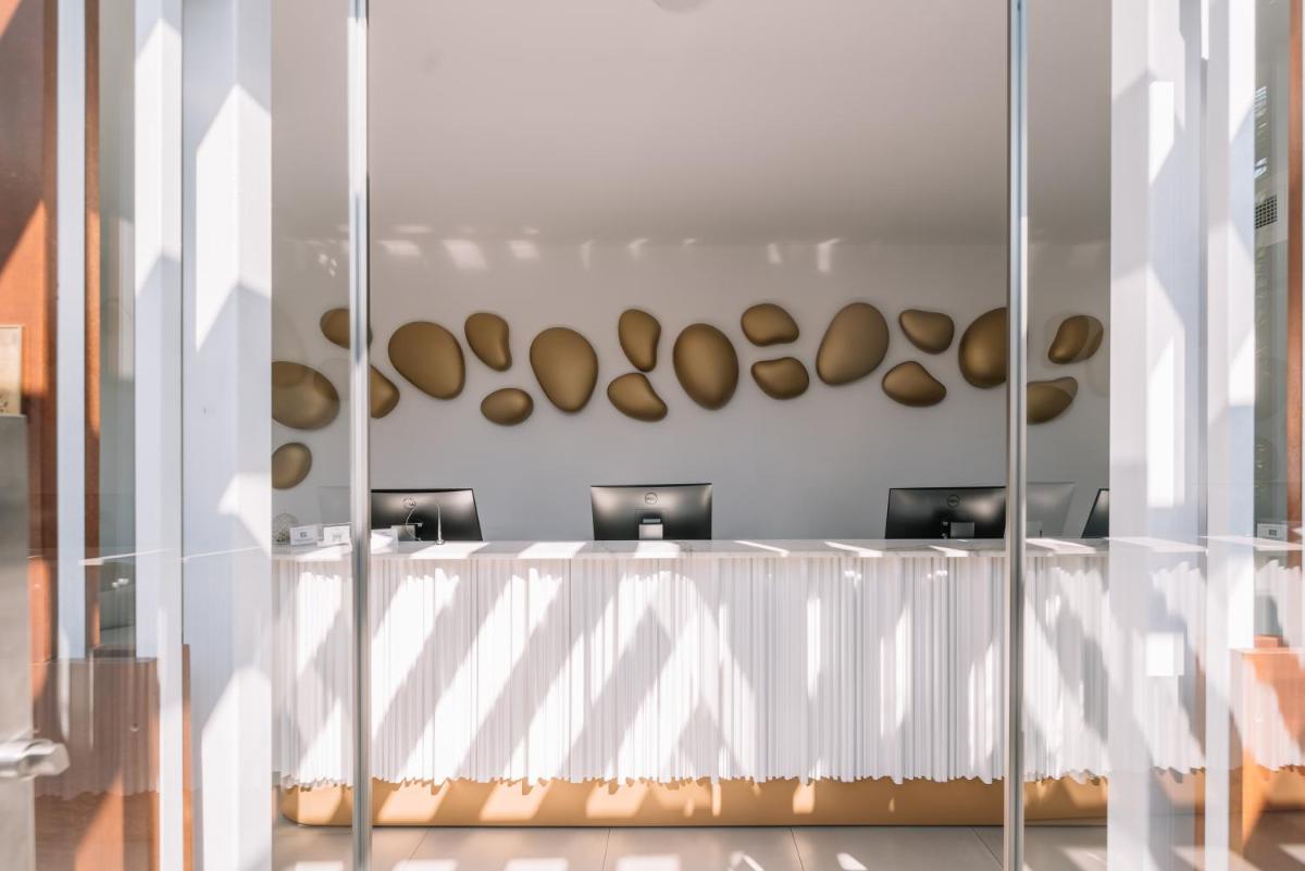 Avaton Luxury Beach Resort - Relais & Chateaux