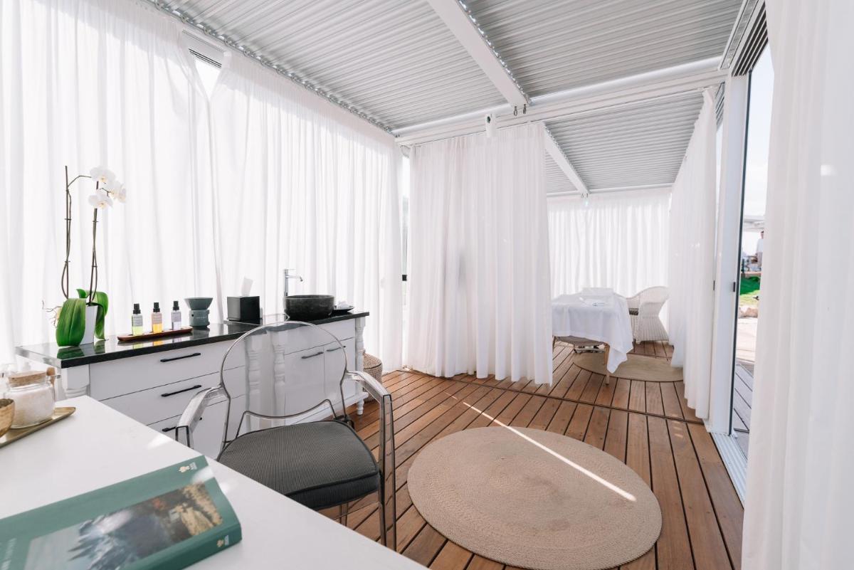 Avaton Luxury Beach Resort - Relais & Chateaux