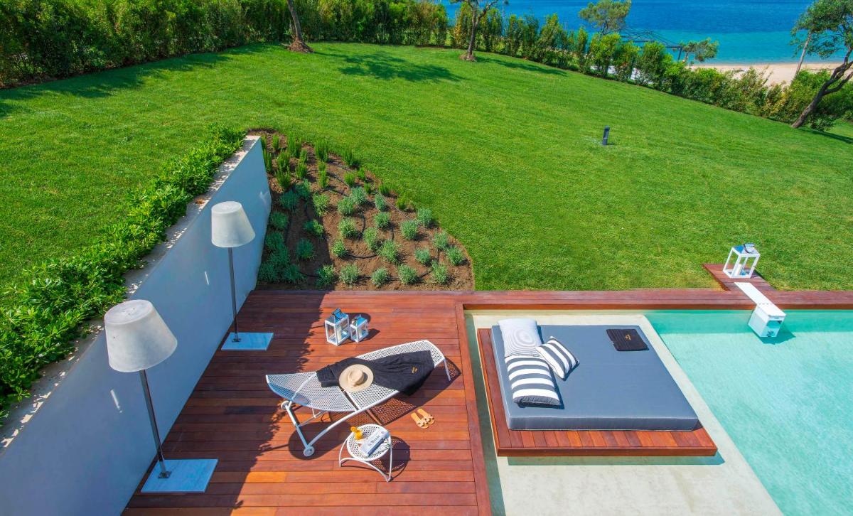 Avaton Luxury Beach Resort - Relais & Chateaux