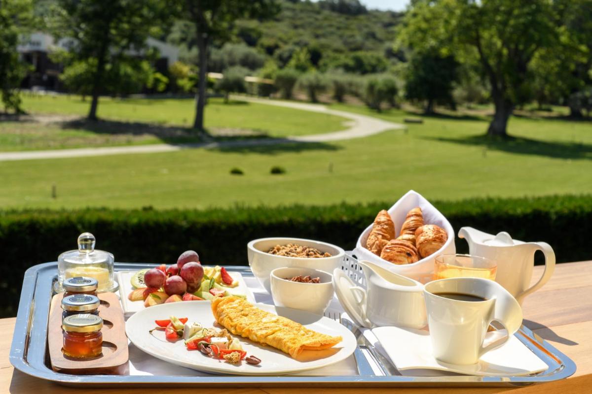 Avaton Luxury Beach Resort - Relais & Chateaux