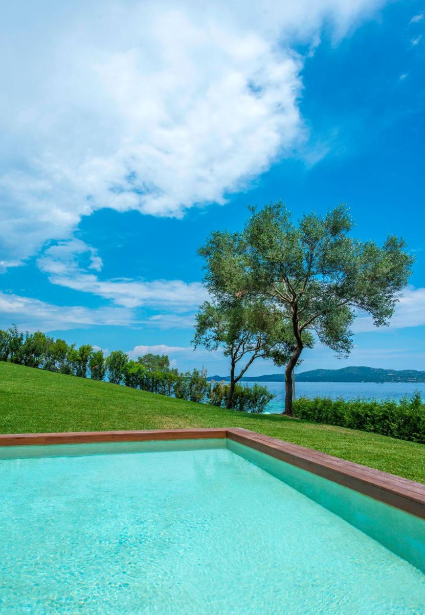 Avaton Luxury Beach Resort - Relais & Chateaux