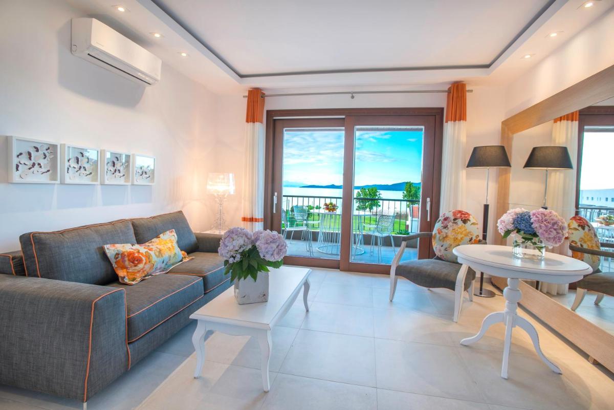 Avaton Luxury Beach Resort - Relais & Chateaux