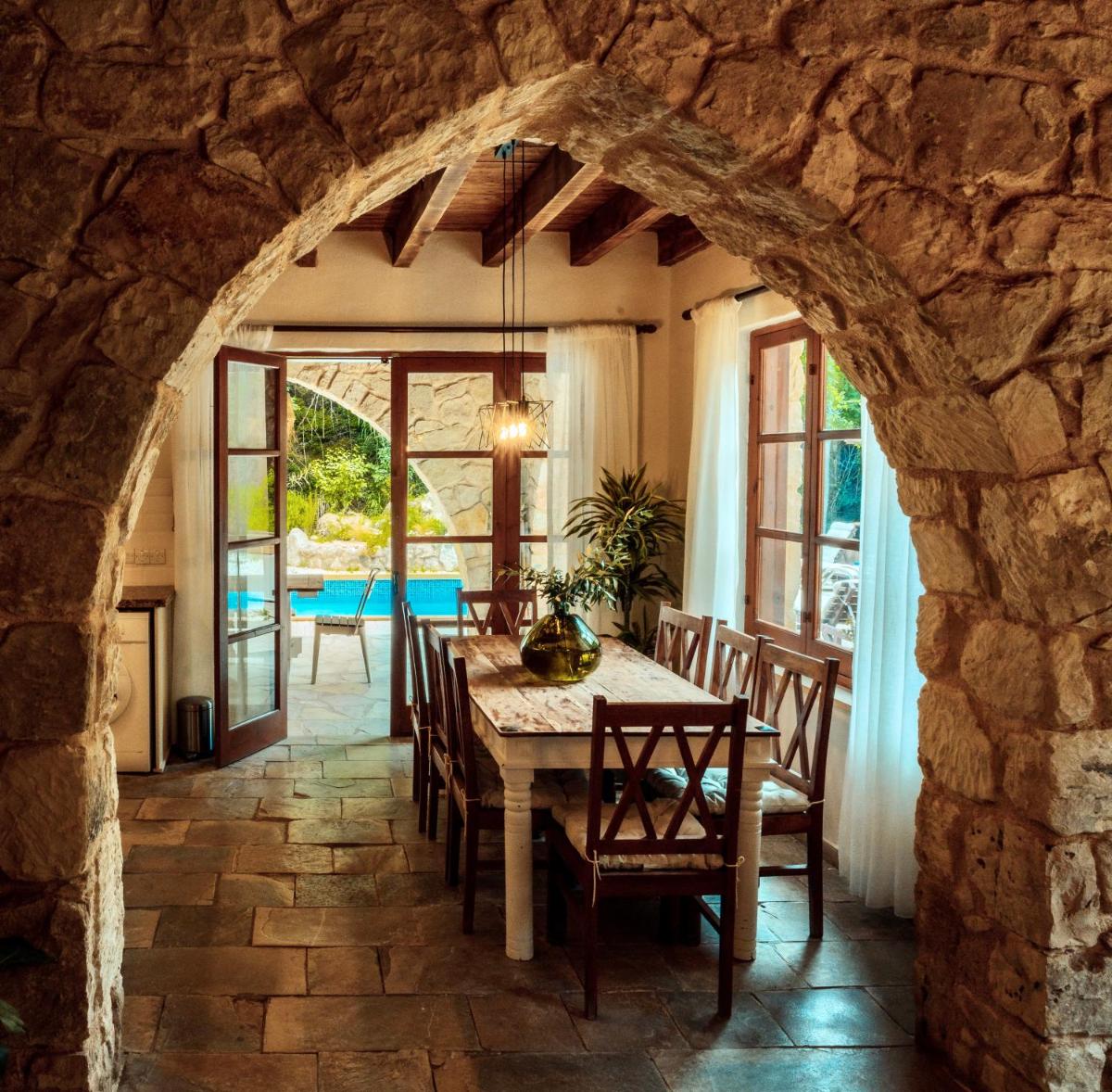 Secret Forest - Wellness Retreat & Healing Spa