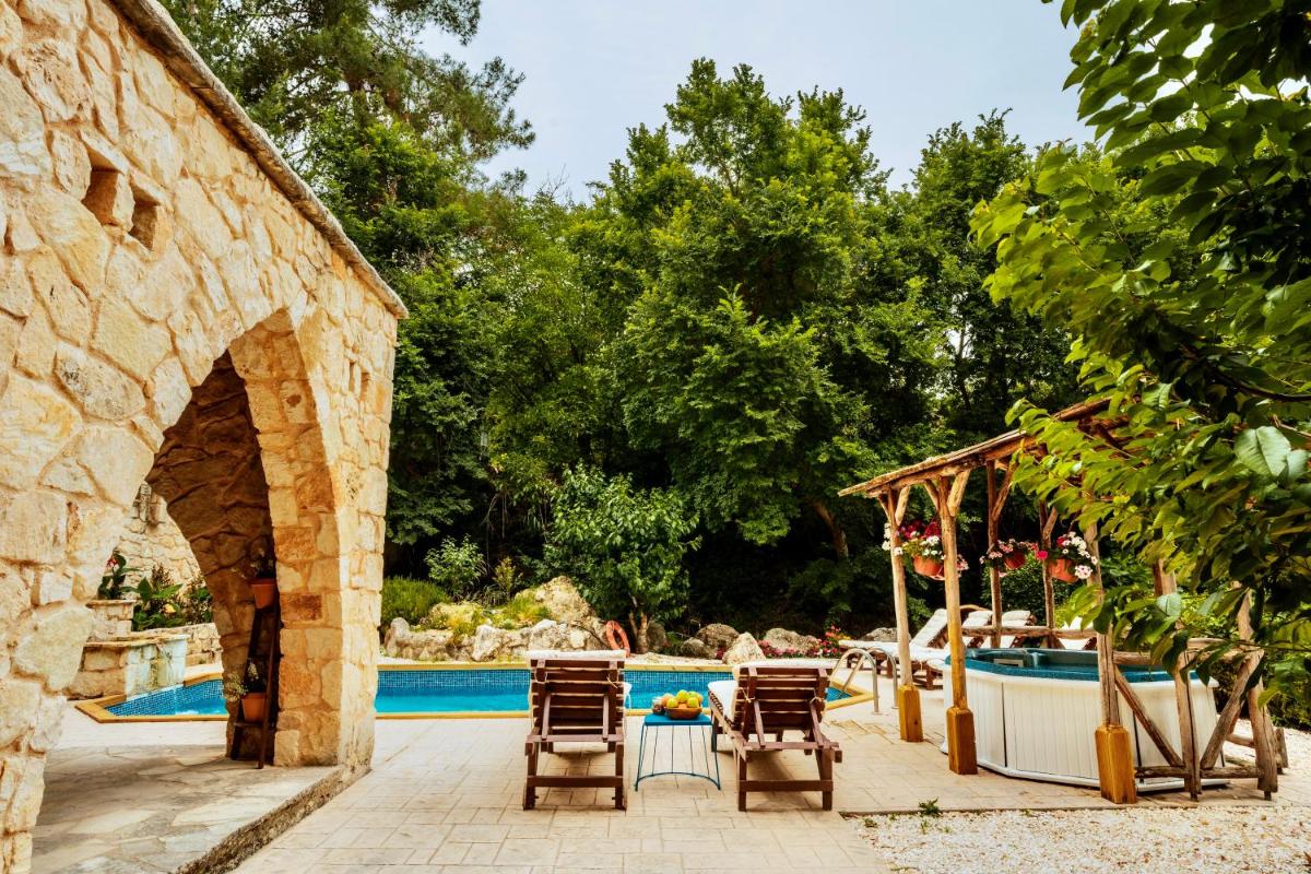 Secret Forest - Wellness Retreat & Healing Spa