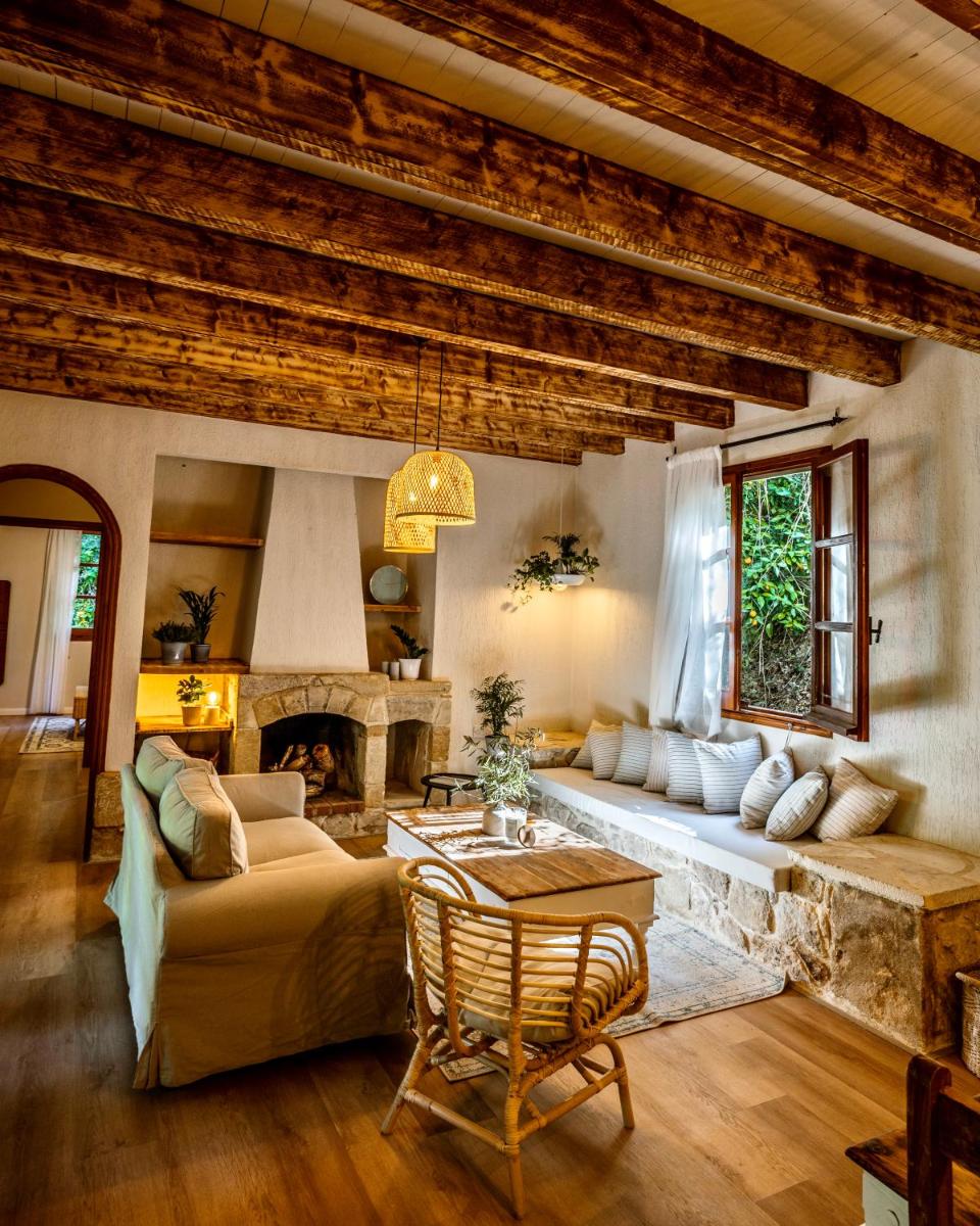 Secret Forest - Wellness Retreat & Healing Spa