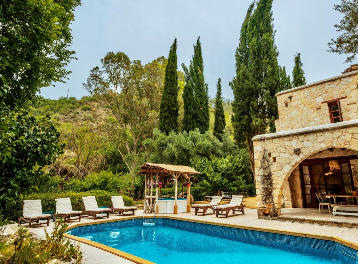 Secret Forest - Wellness Retreat & Healing Spa