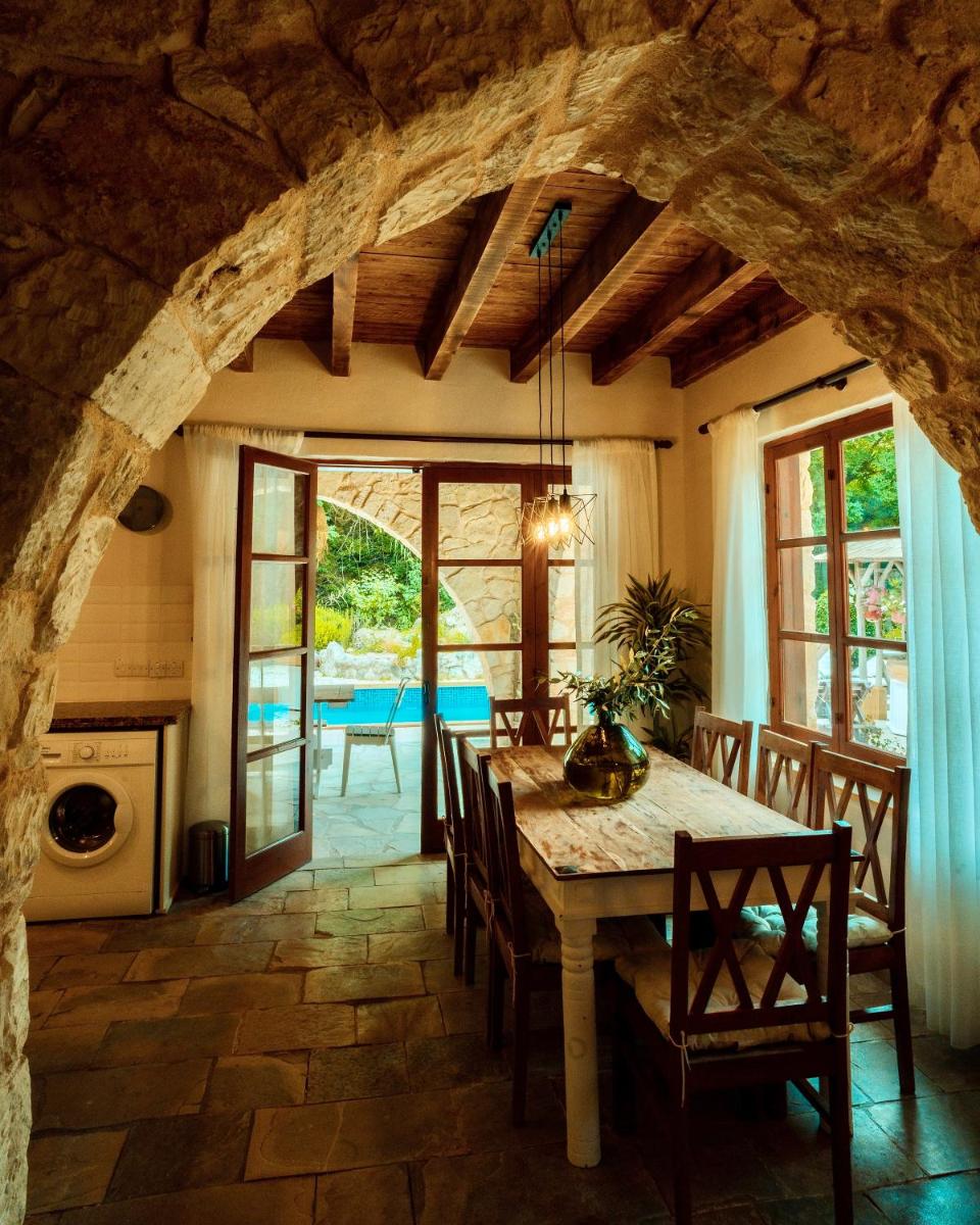 Secret Forest - Wellness Retreat & Healing Spa