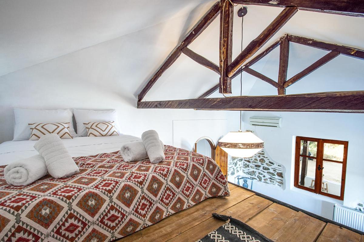 Azul Boutique Home