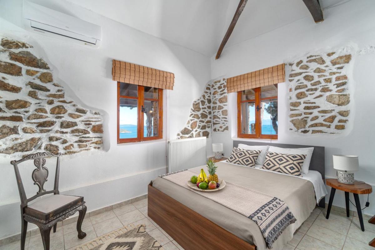 Azul Boutique Home