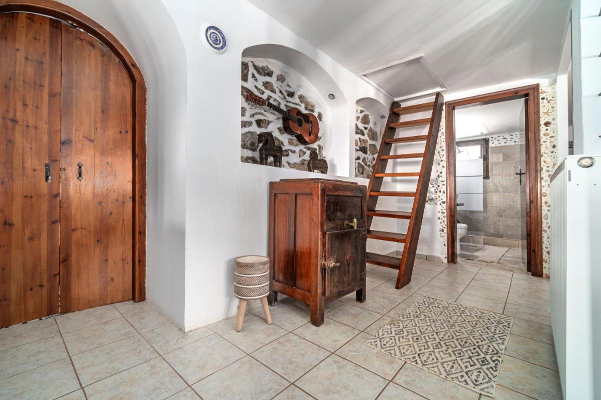 Azul Boutique Home