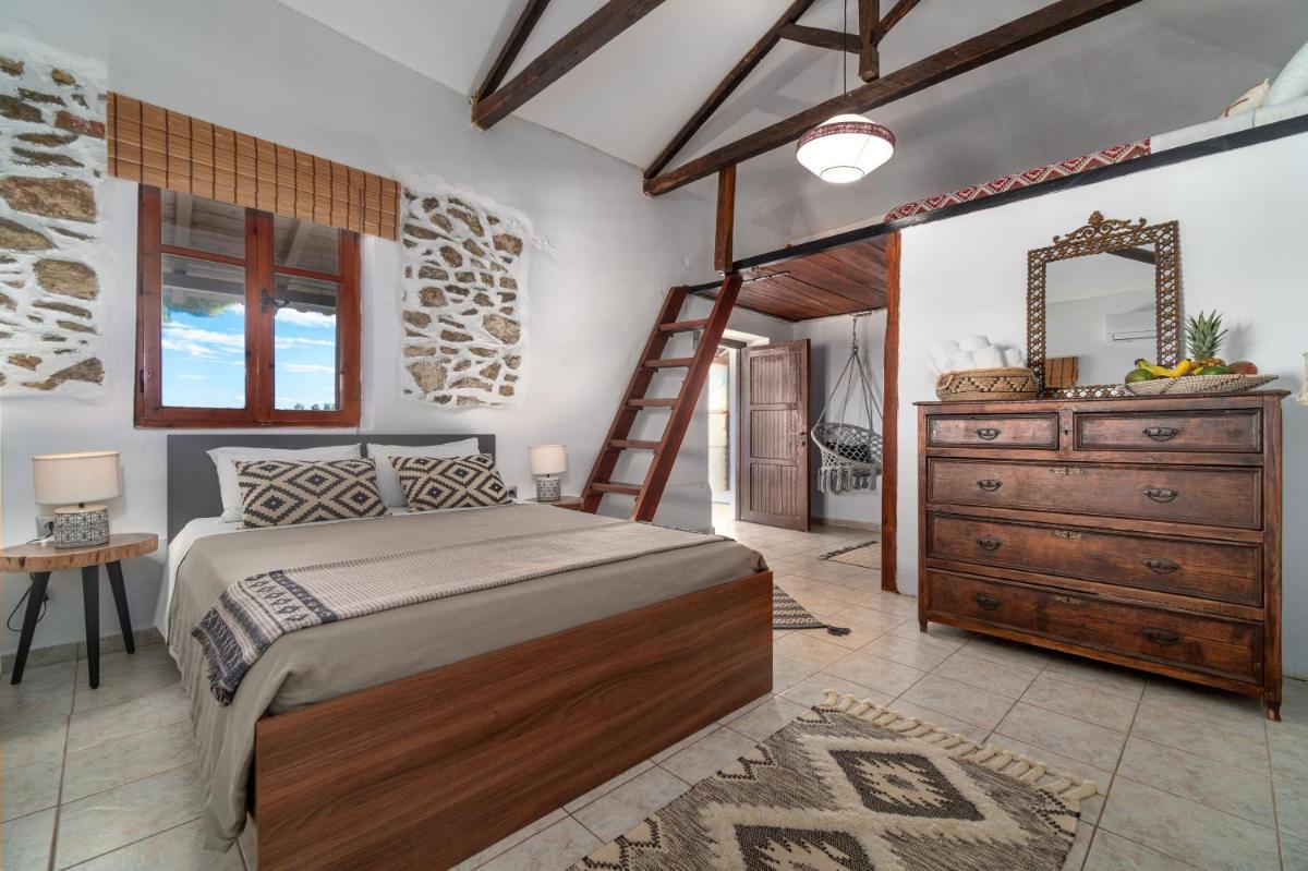 Azul Boutique Home