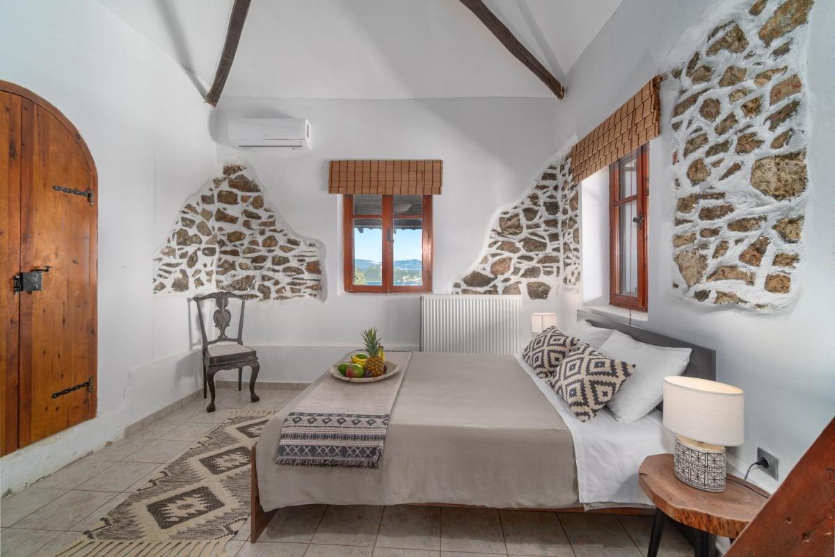 Azul Boutique Home