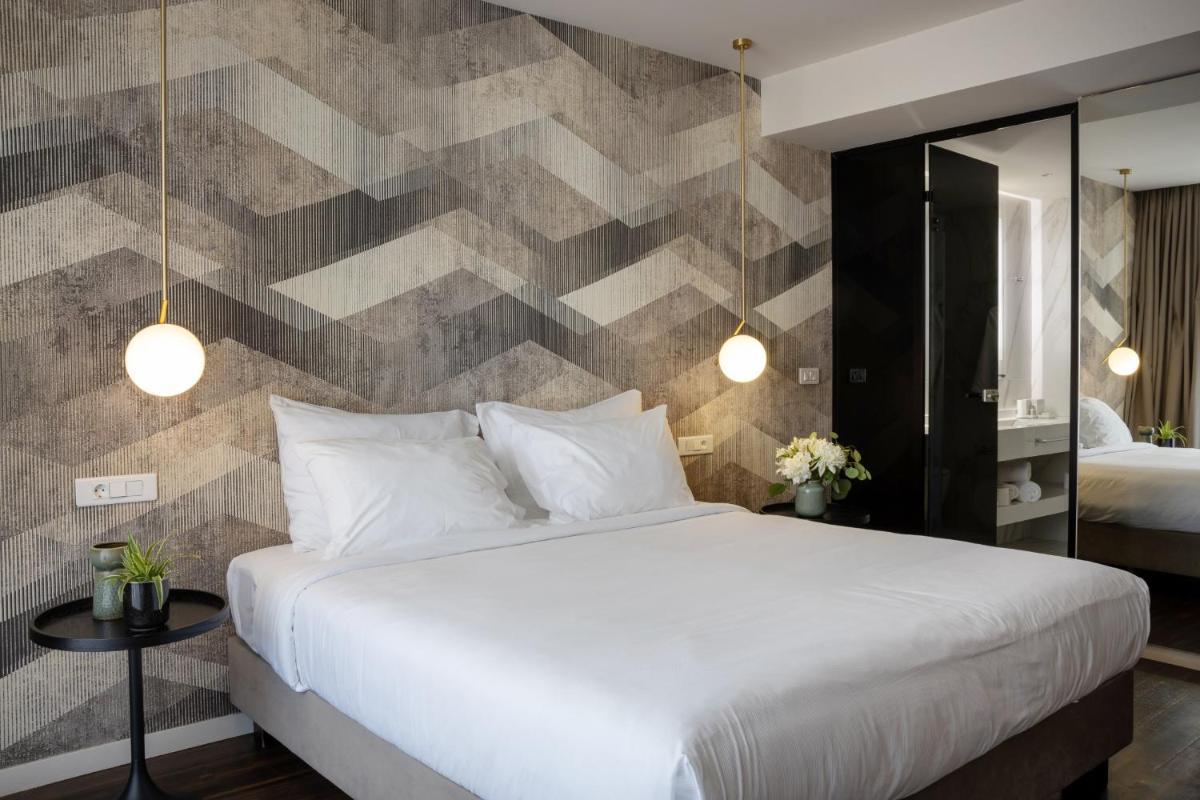 Azur Hotel