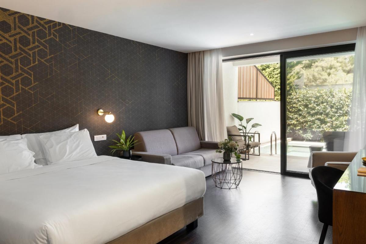 Azur Hotel