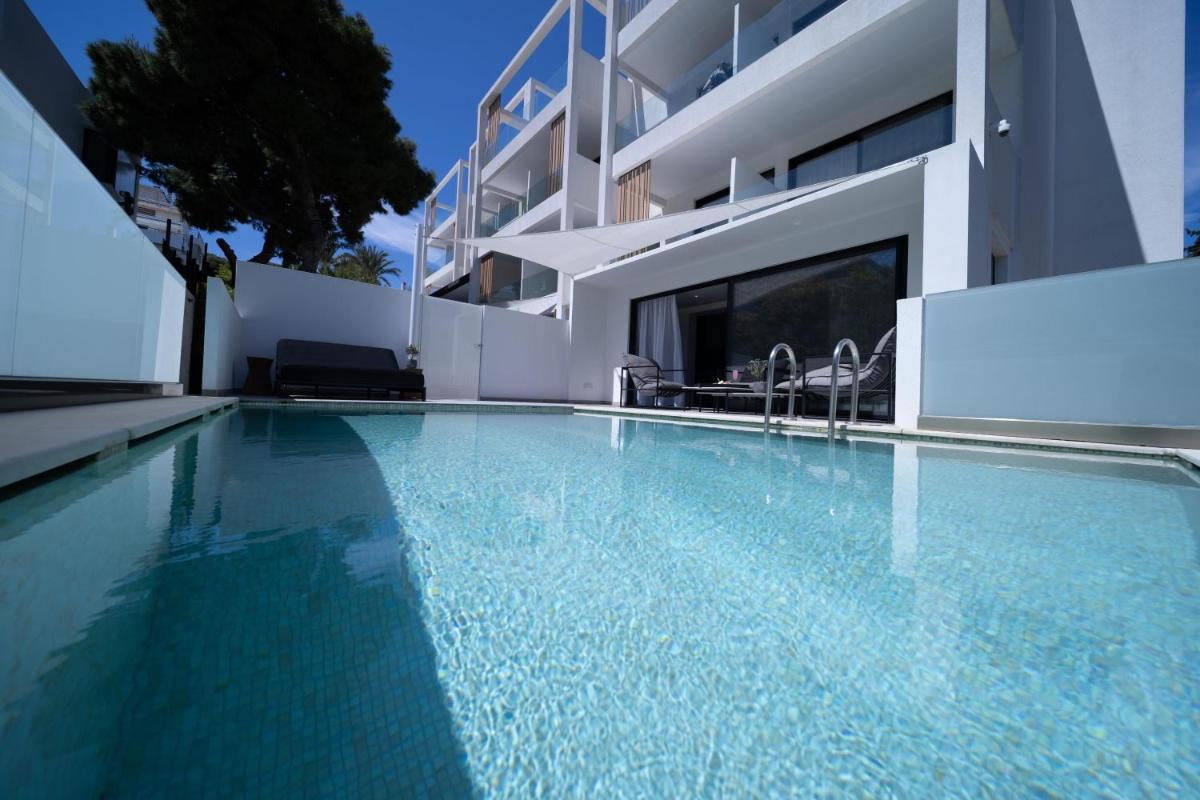 Azur Hotel