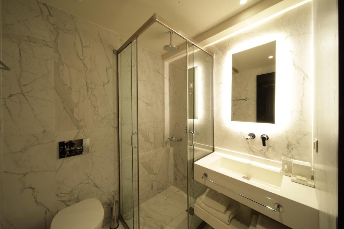 Azur Hotel