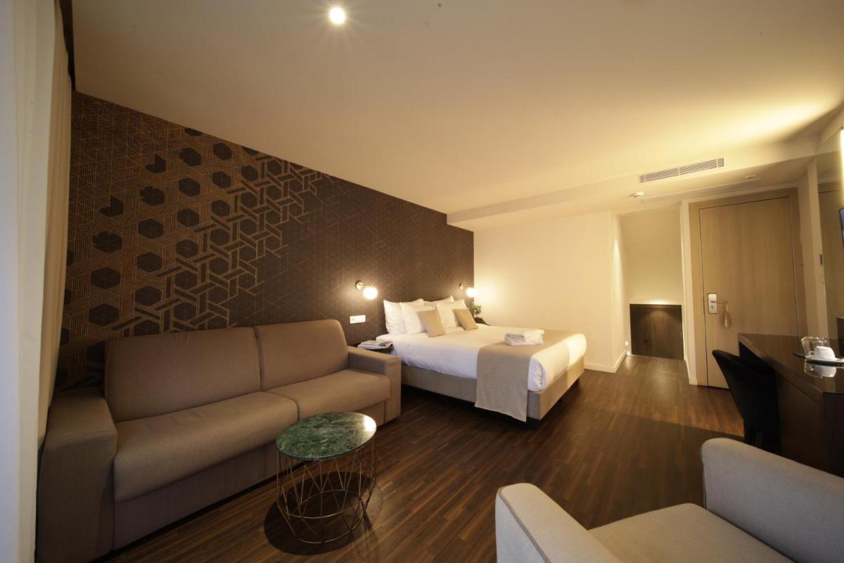 Azur Hotel