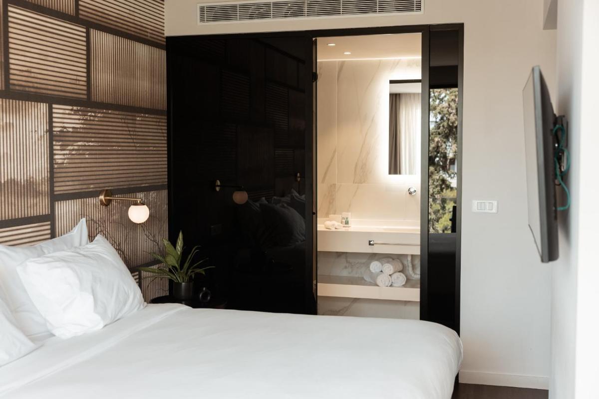 Azur Hotel