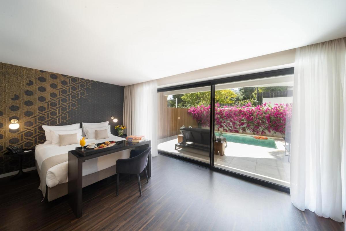 Azur Hotel
