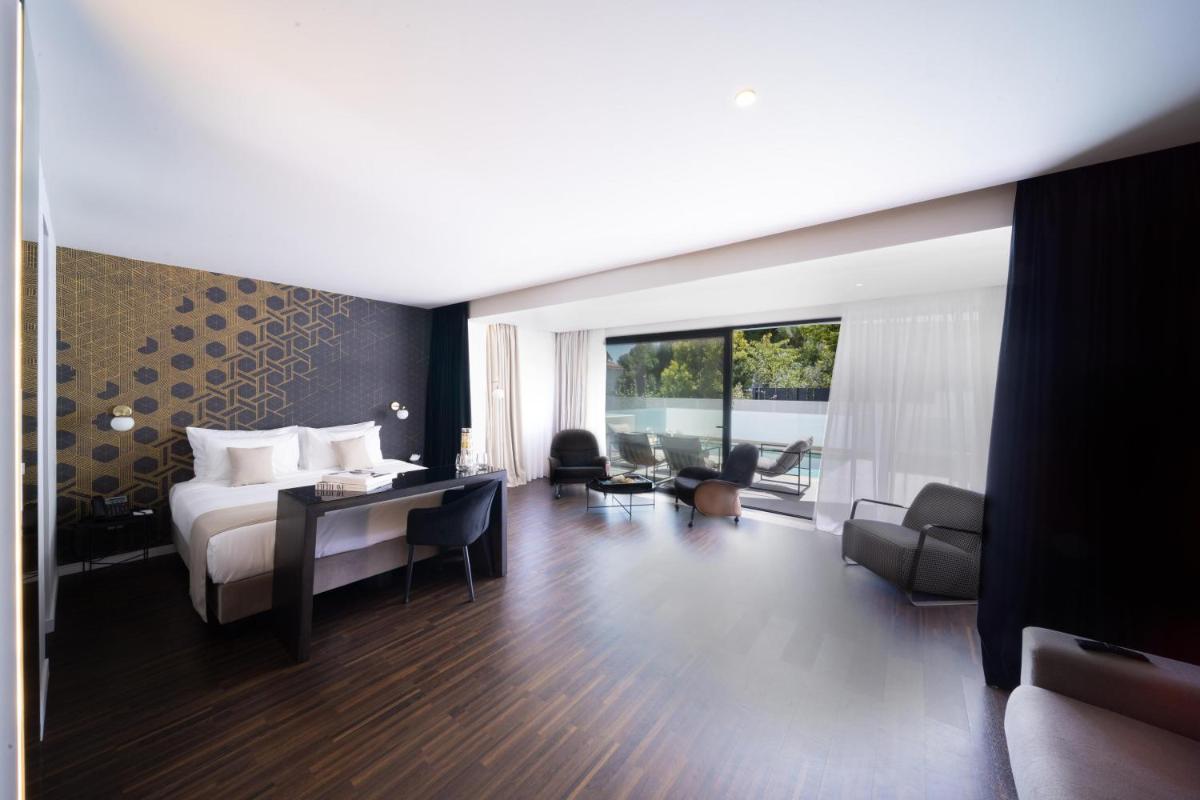 Azur Hotel