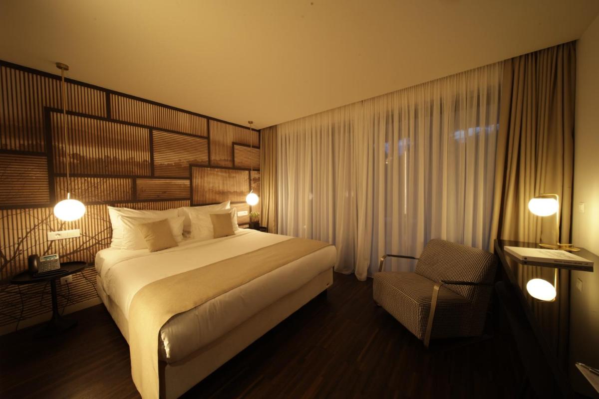 Azur Hotel