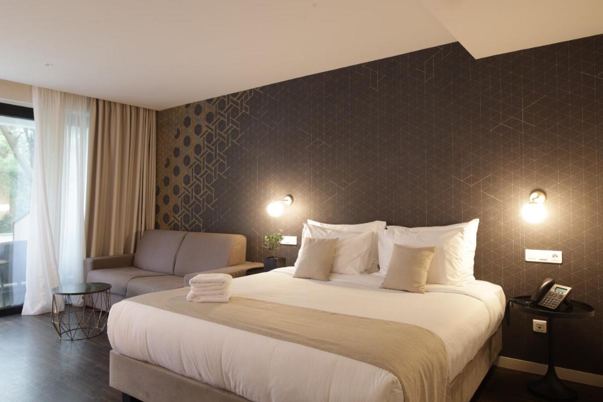 Azur Hotel