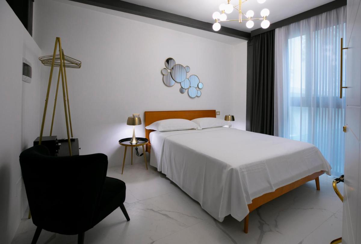 Azzoli Trapani - Apartments&Skypool - Adults Only