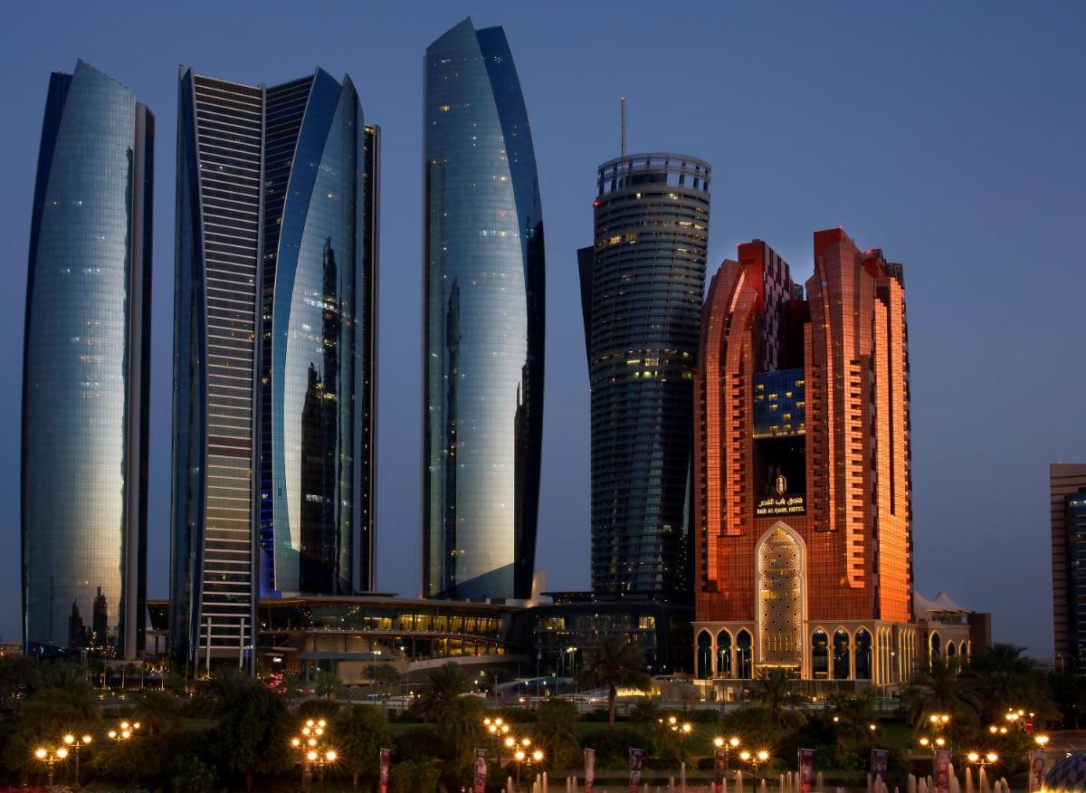 Bab Al Qasr Hotel