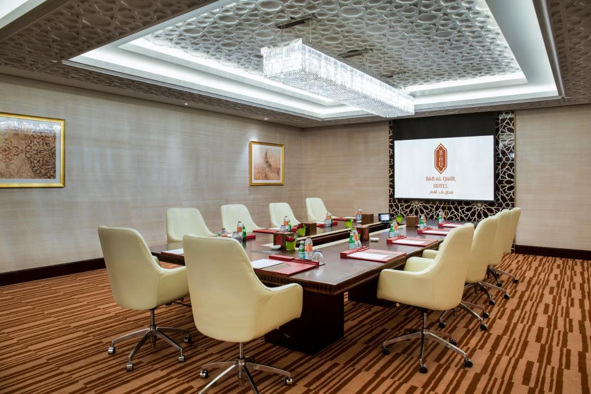 Bab Al Qasr Hotel