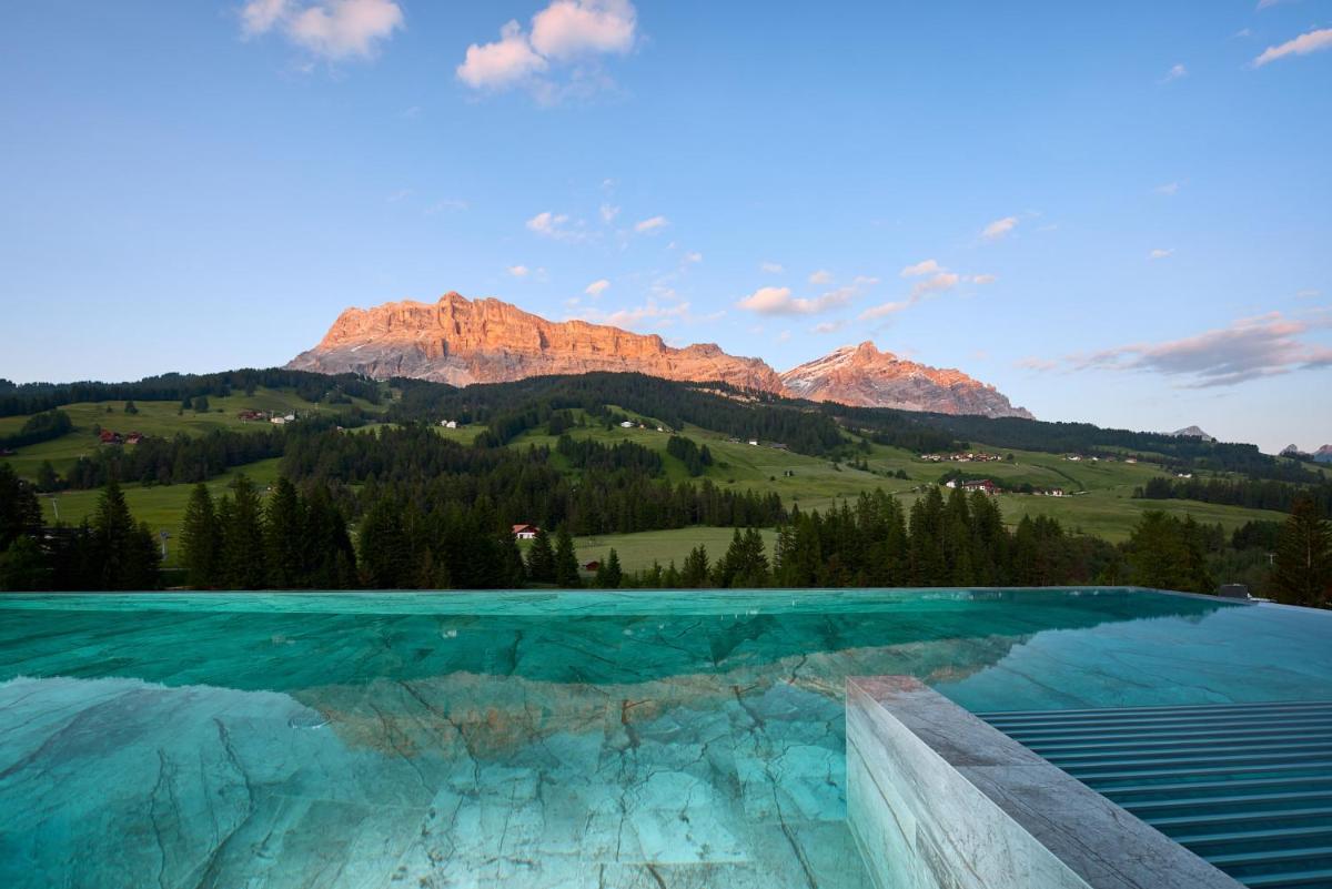 Hotel Badia Hill
