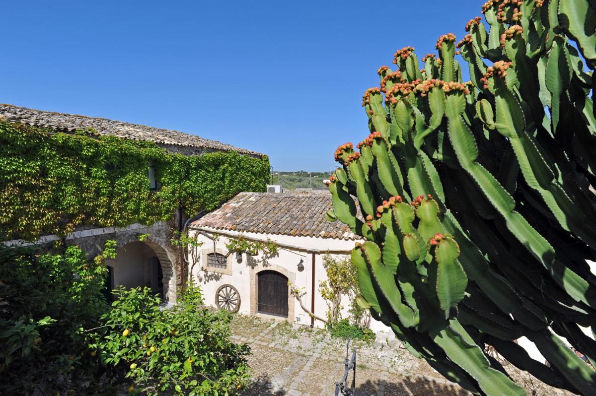 Baglio Siciliamo Country House