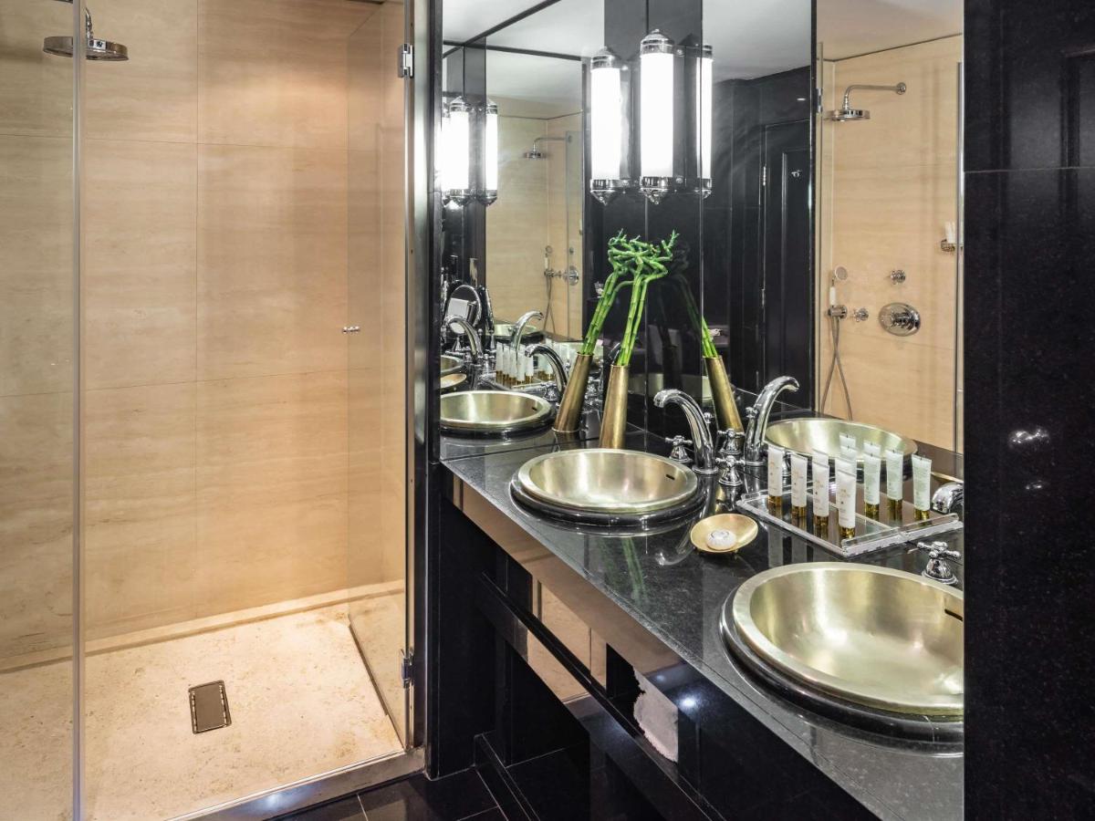 60 Hyde Park Gate Hotel